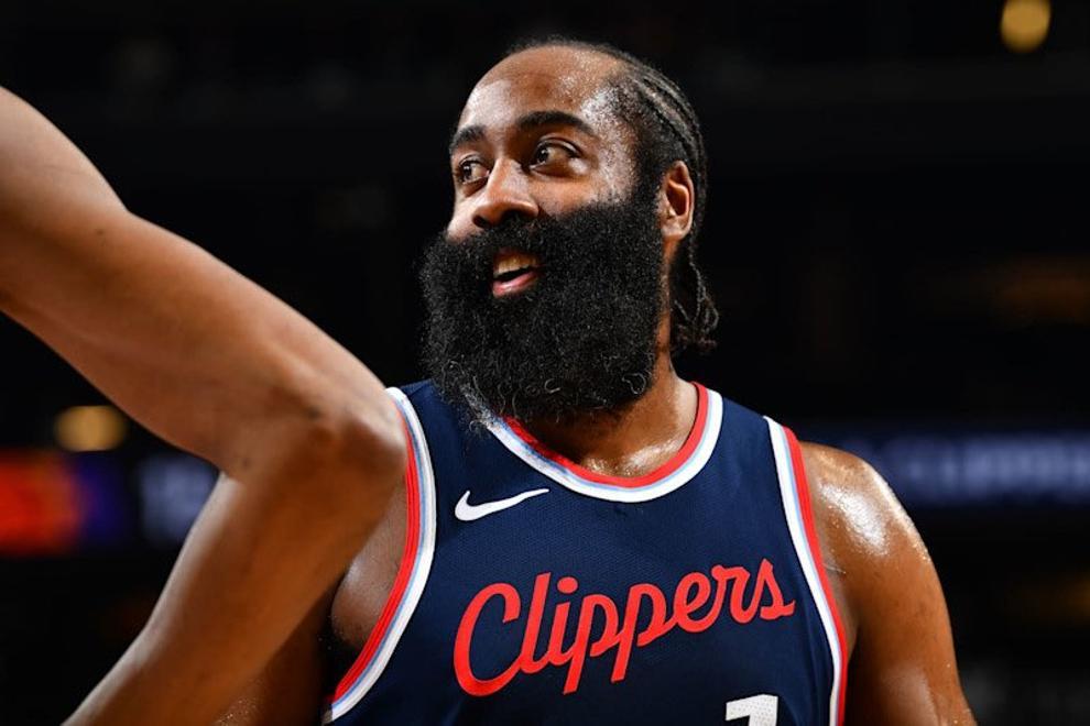 开云在线登陆入口-哈登迎来十二赛季出色发挥，MAD观众热烈欢呼！上演精彩一战-开云在线登陆入口